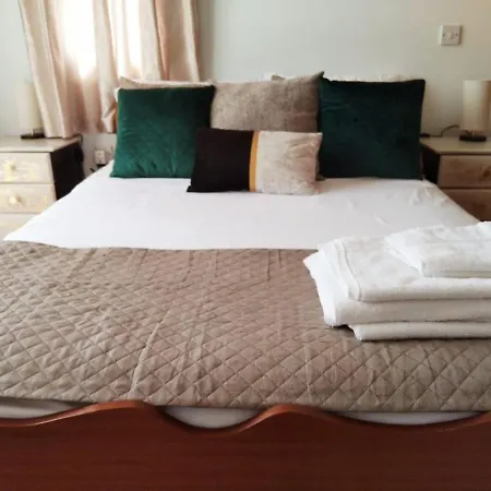 דירה Beautiful 2 Bedroom קיסונרגה