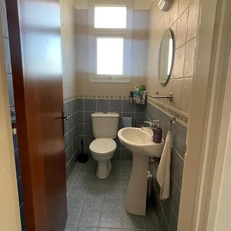 Beautiful 2 Bedroom Kissonerga
