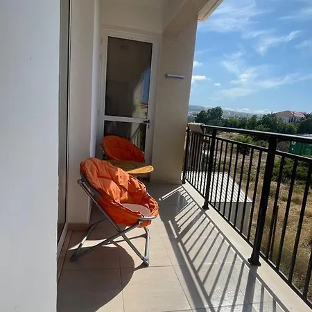 Beautiful 2 Bedroom