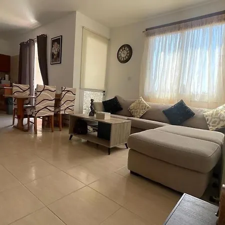 Beautiful 2 Bedroom