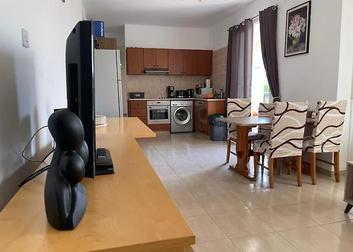Apartamento Beautiful 2 Bedroom Kissonerga