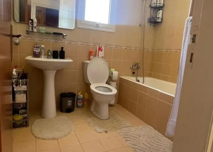 Beautiful 2 Bedroom Apartamento