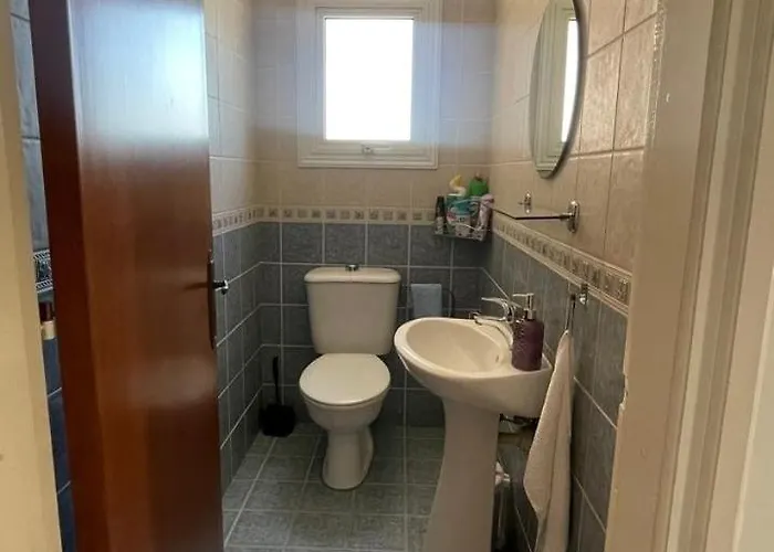 Beautiful 2 Bedroom Kissonerga